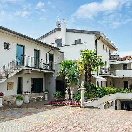 舞台酒店 酒店 西尔米奥奈